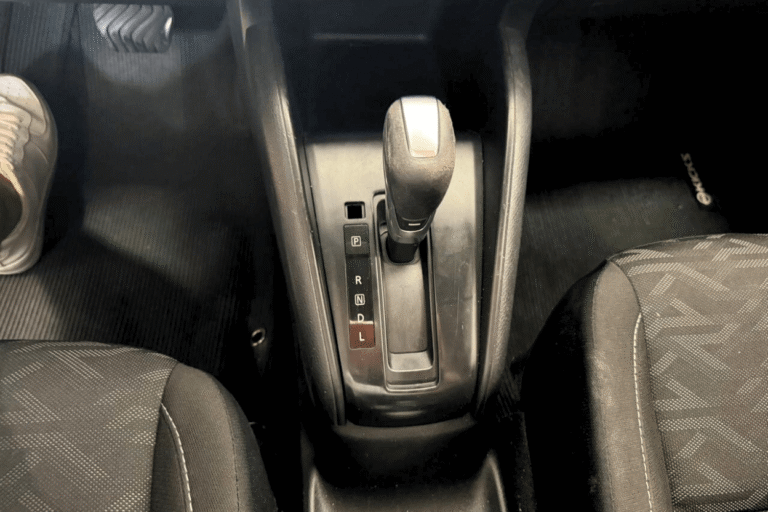 nissan Kicks 15