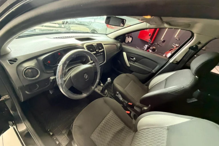 renault_sandero_expr_10_8