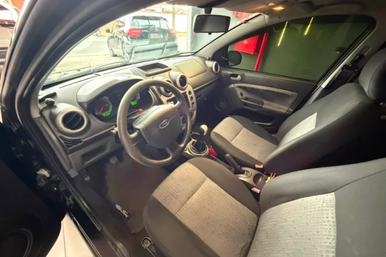 ford_fiesta_se_1_6_2014_6